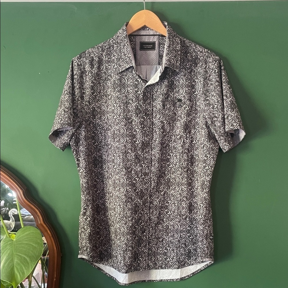 7 Diamonds 4 Way Stretch Mens M Black, Grey & White Short Sleeve Printed Shirt
